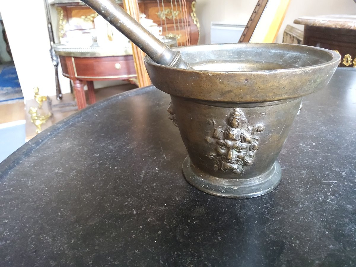 Bronze Mortar From The 17th Or Early 18th Century-photo-1